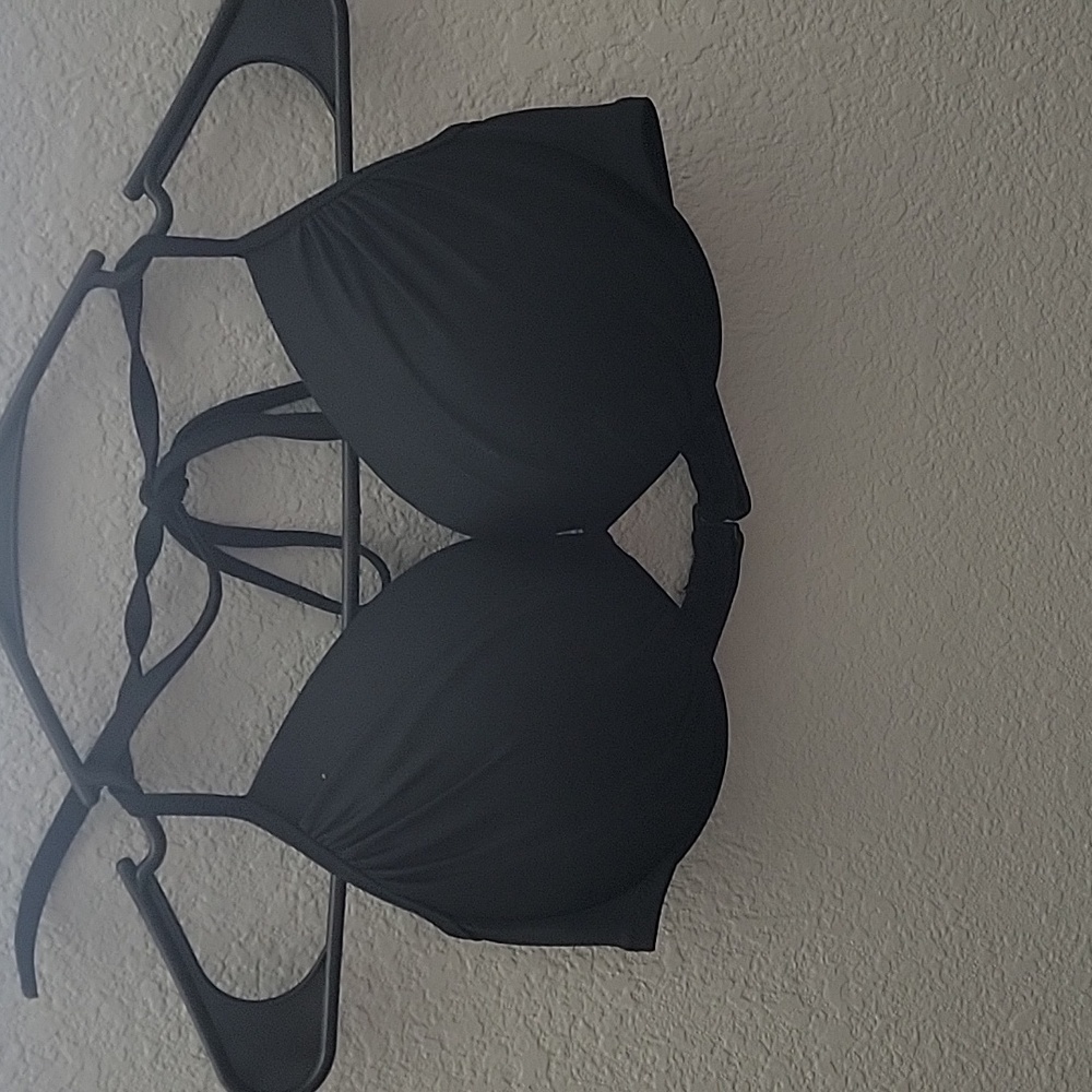 Bathing suit top size 36D